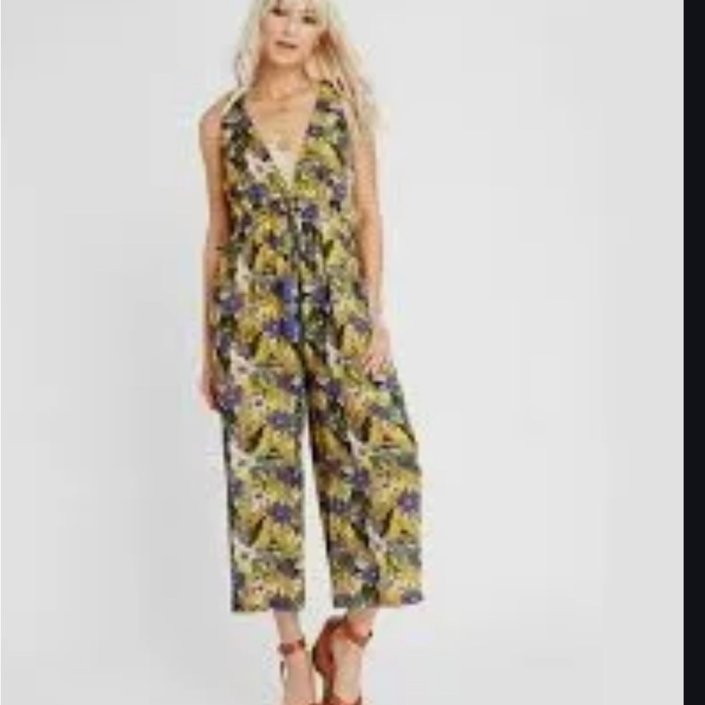 Lost and Wander Isla Floral Sleeveless Jumpsuit / Romper
